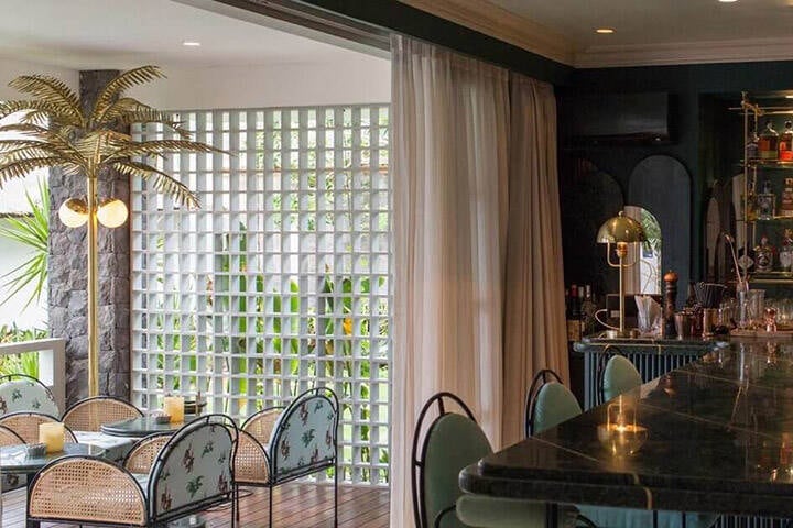 Ulu Cliffhouse restaurant