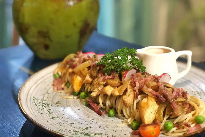 Freshly made pasta dish served at He'enalu Restaurant Uluwatu, Bali